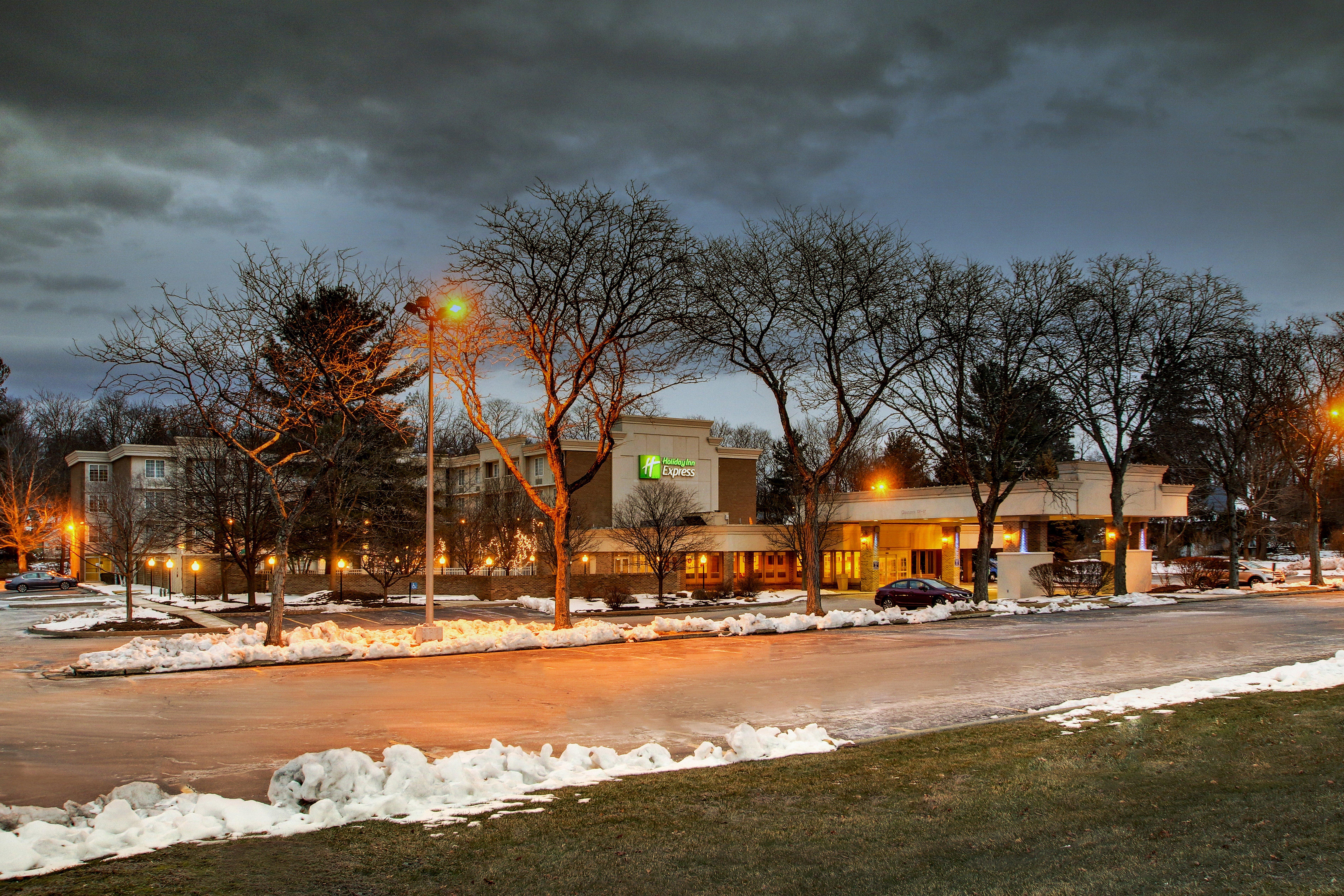 Holiday Inn Express Poughkeepsie By Ihg Esterno foto