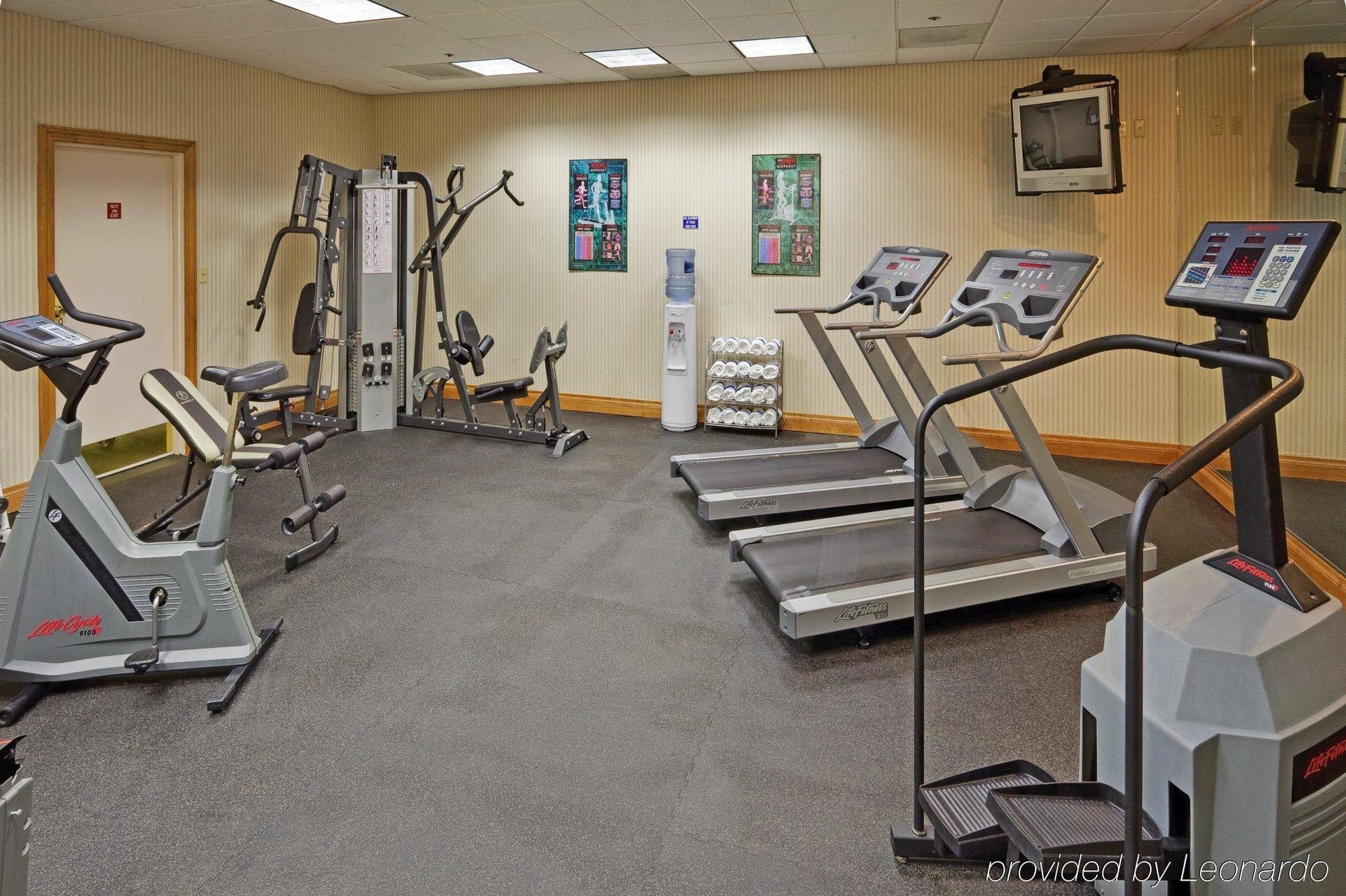 Holiday Inn Express Poughkeepsie By Ihg Esterno foto