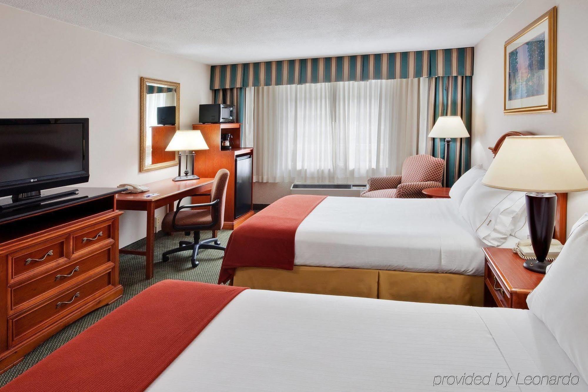 Holiday Inn Express Poughkeepsie By Ihg Esterno foto