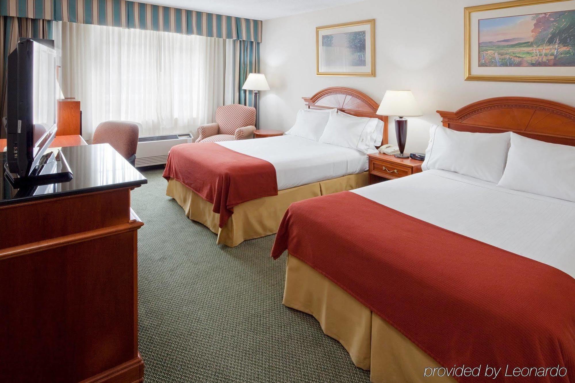 Holiday Inn Express Poughkeepsie By Ihg Esterno foto