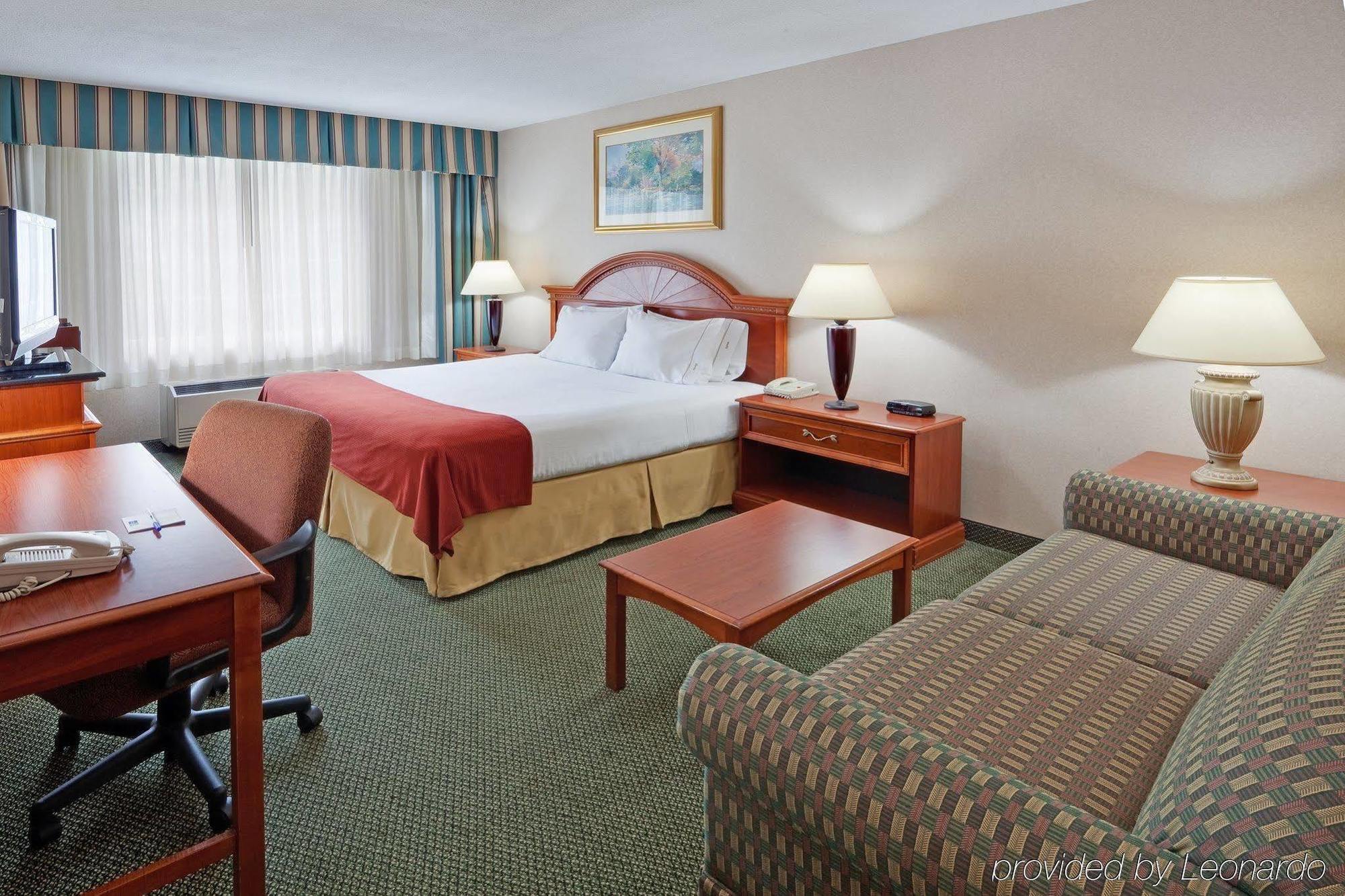 Holiday Inn Express Poughkeepsie By Ihg Esterno foto